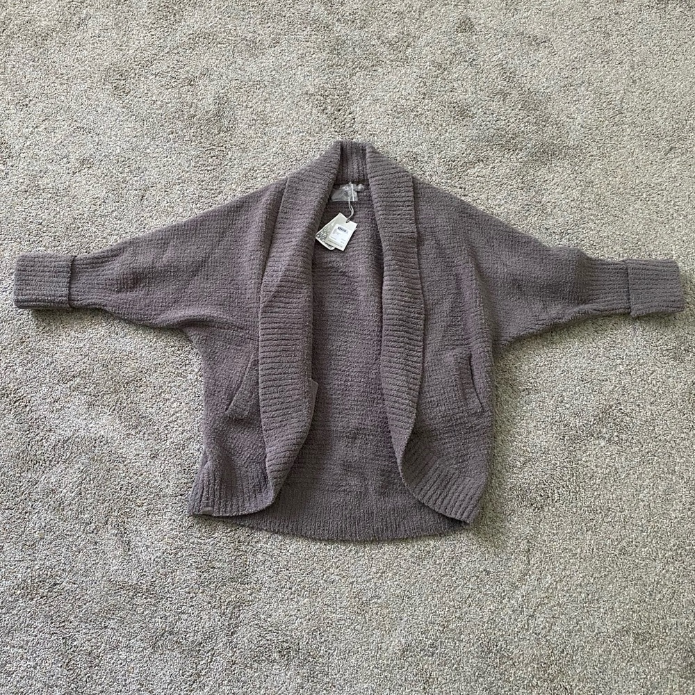 Barefoot Dreams Cardigan s/m. Nwts